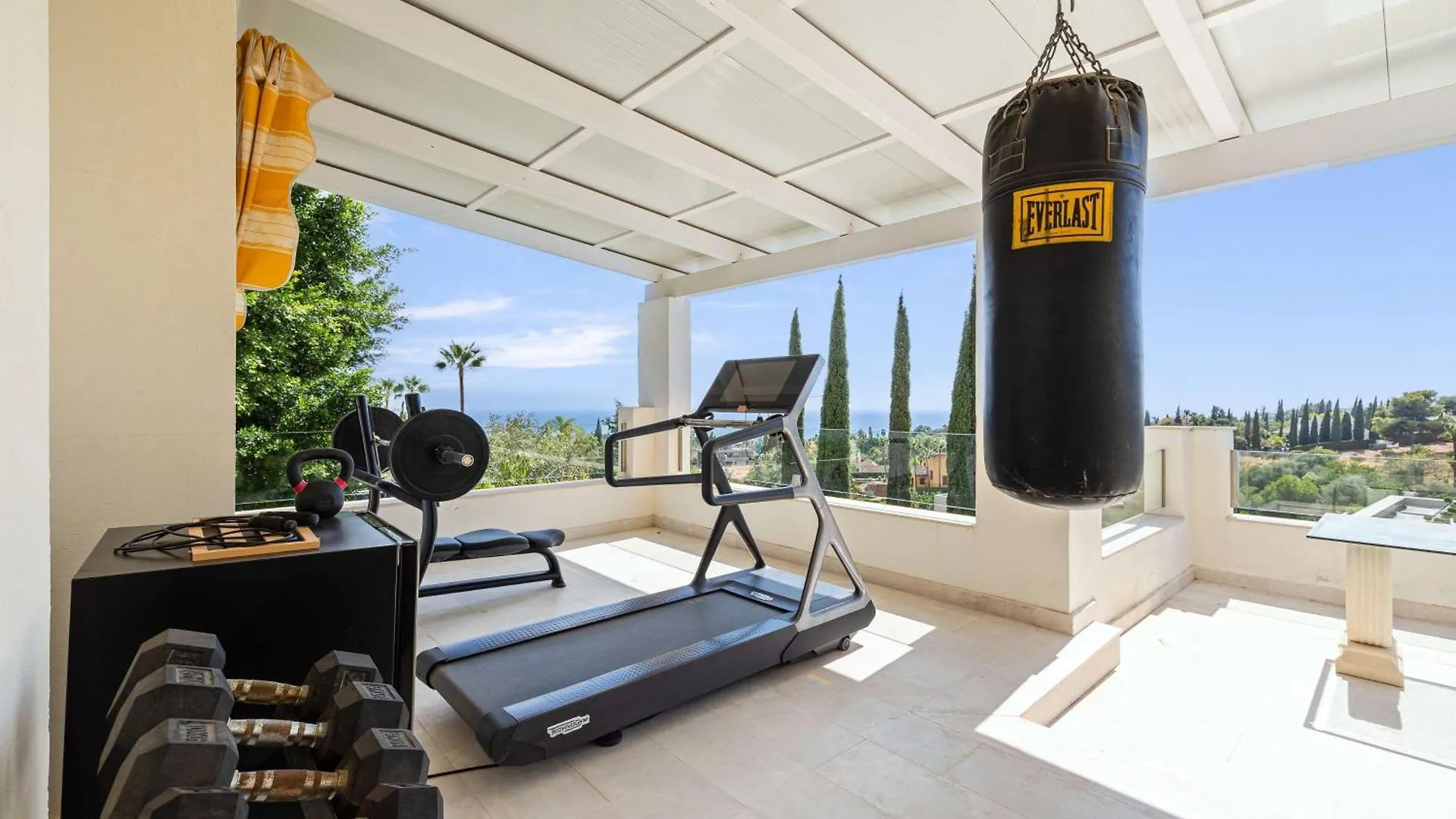 Villa Caramel - Excellent Location In Golden Mile Marbella Spain