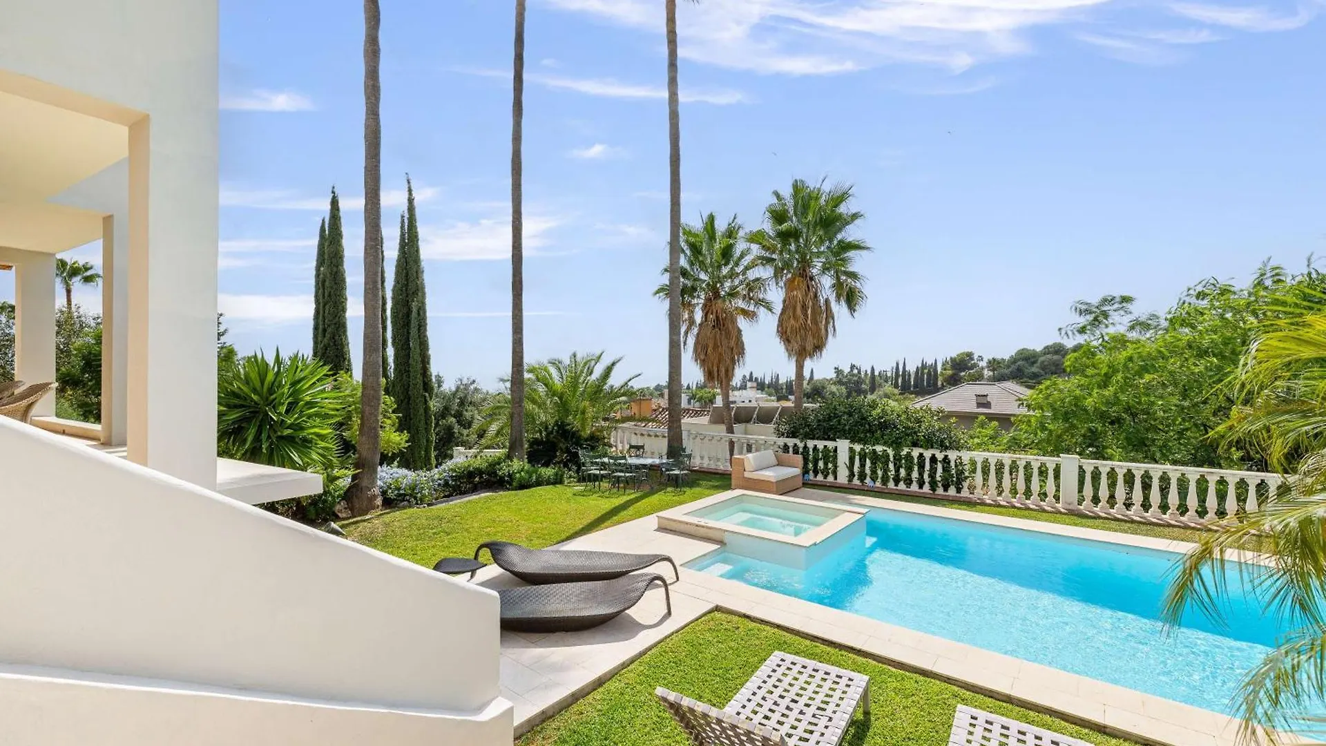 Villa Caramel - Excellent Location In Golden Mile Marbella